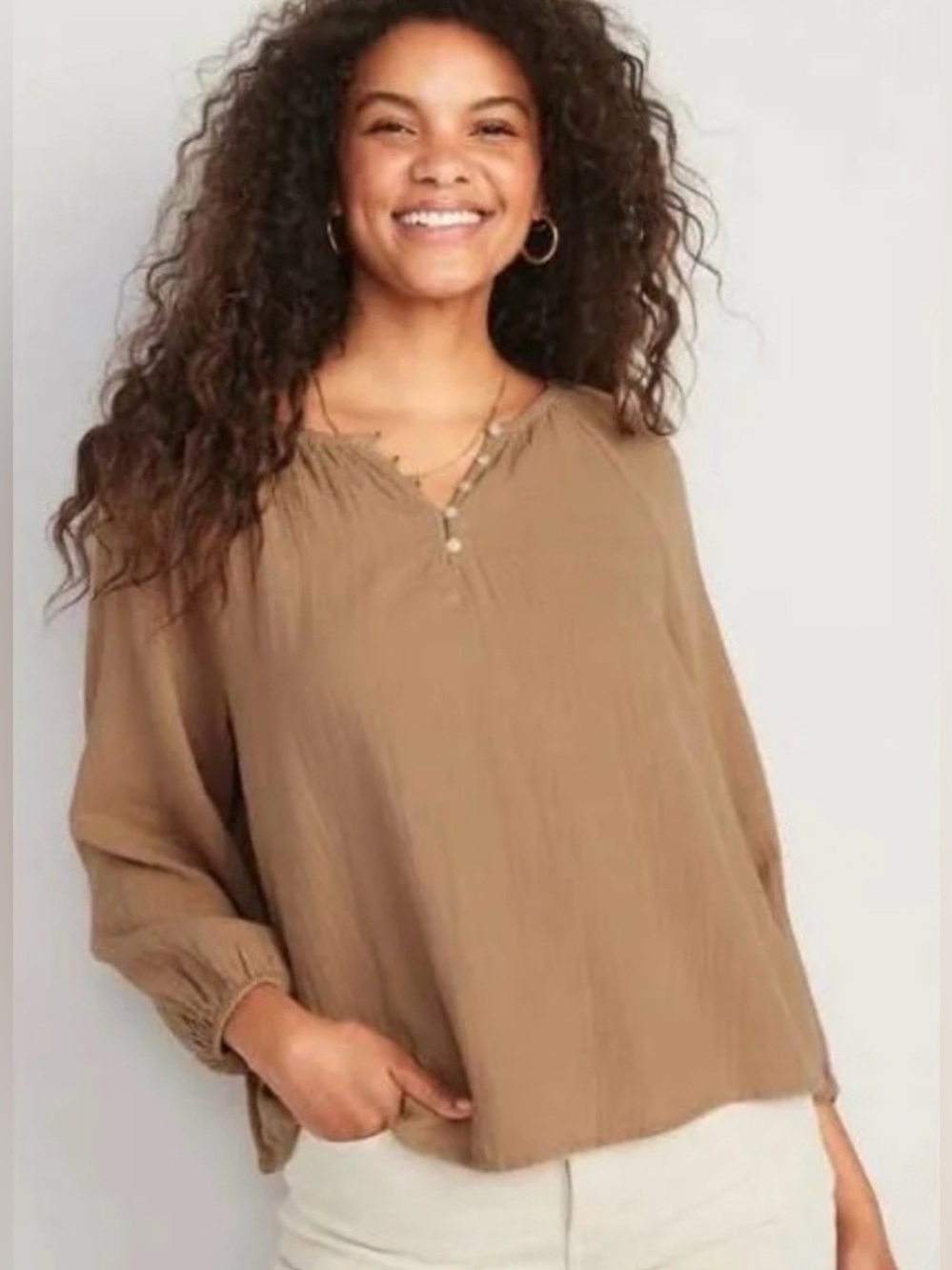 Old Navy Relaxed V-Neck Gauze Peasant Blouse in Tan. 100% Cotton. Made in India.